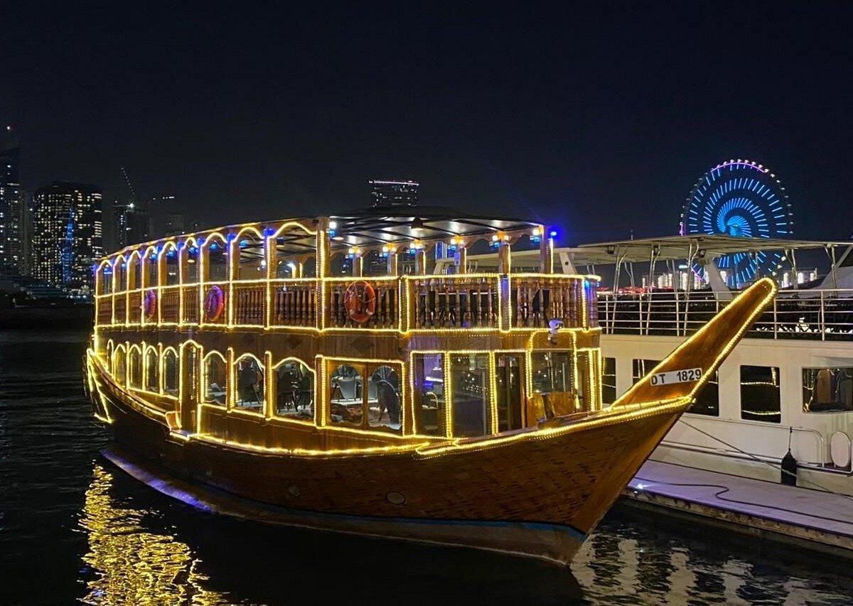 Ocean Empress Dhow Cruise Dinner